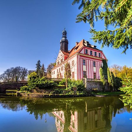 Boutique Palac Warmatowice Sienkiewiczowskie Legnica Ngoại thất bức ảnh