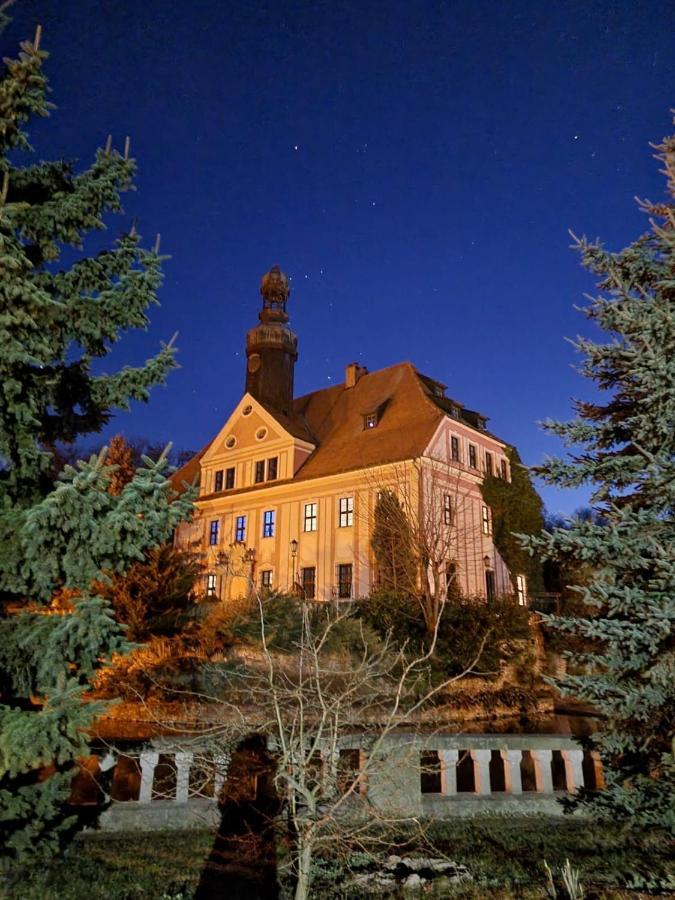 Boutique Palac Warmatowice Sienkiewiczowskie Legnica Ngoại thất bức ảnh