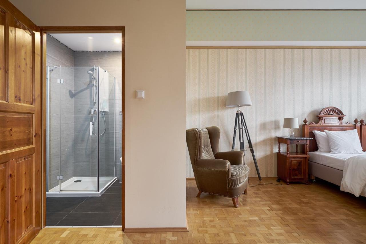 Boutique Palac Warmatowice Sienkiewiczowskie Legnica Ngoại thất bức ảnh