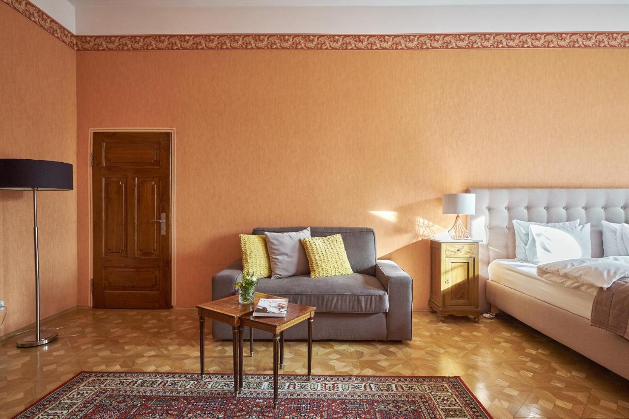 Boutique Palac Warmatowice Sienkiewiczowskie Legnica Ngoại thất bức ảnh