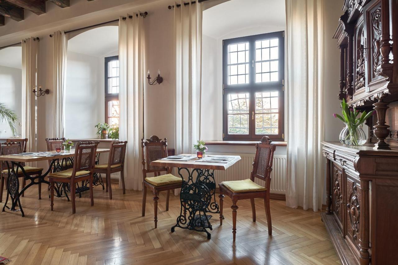 Boutique Palac Warmatowice Sienkiewiczowskie Legnica Ngoại thất bức ảnh